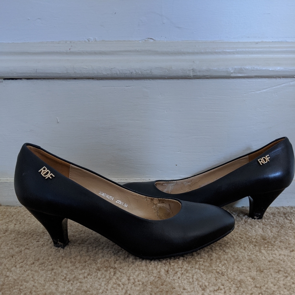 6.5 Red Dragonfly pumps